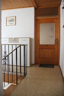 Eingangstür Wohnung OG links