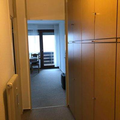 Flur mit Einbauschrank