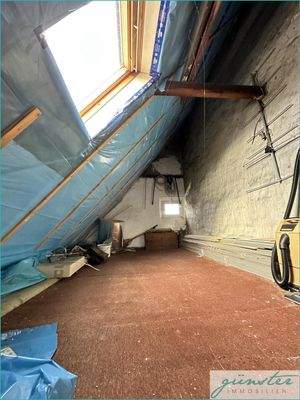 Dachboden zum Ausbau vorbereitet