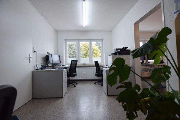 Büro OG 
