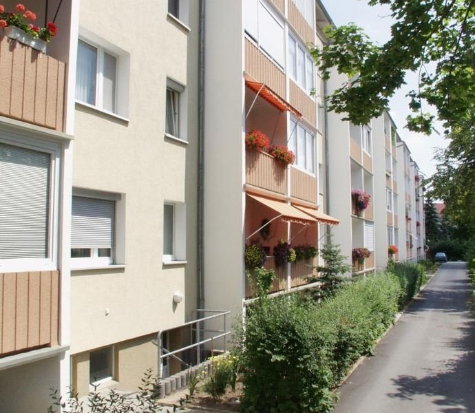 Sonnige 2-Raum-Wohnung mit Balkon in Riesa