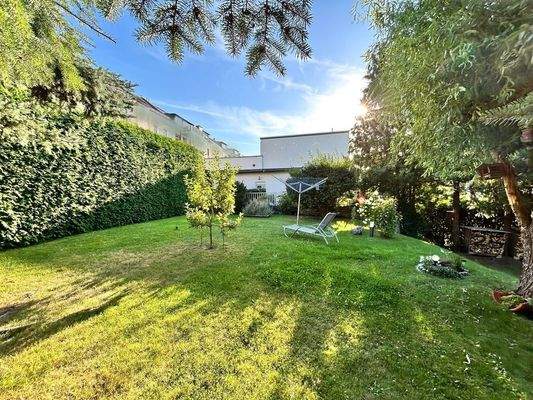 Garten hinter dem Haus