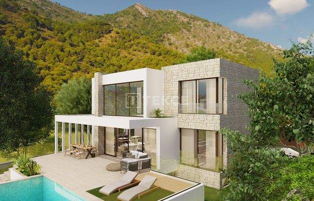 Newly-Built Detached Villas with Sea Views in Mijas