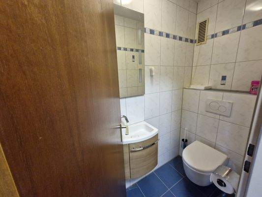 Gäste Toilette.jpeg