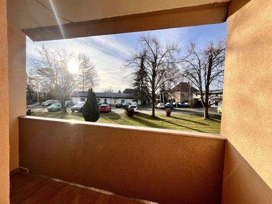 2025-3365-Ausblick vom Balkon