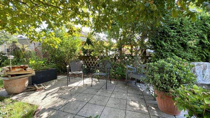 Terrasse im Garten (Sondernutzungsrecht)