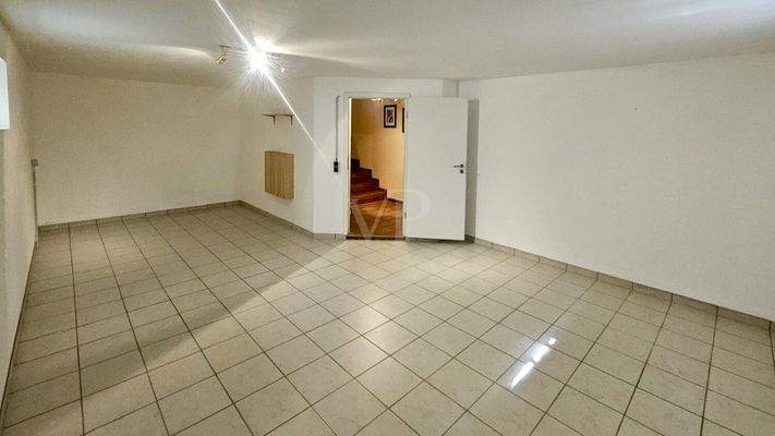 riesige Nutzfläche im Untergeschoß