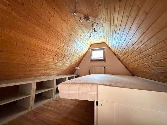 Schlafbereich Kinderzimmer 2 (OG)