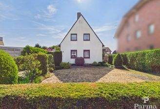 Vorderansicht des Hauses