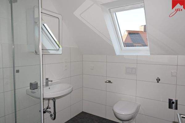 Badezimmer mit Waschmaschinenanschluss