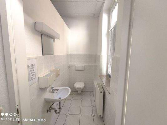 Badezimmer (2)