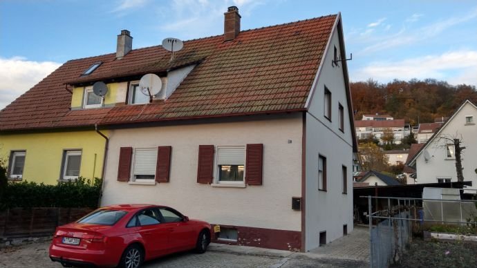 Provisionsfrei - Doppelhaushälfte mit viel Potential und Grundstück in Waldshut-Tiengen zentrumsnah