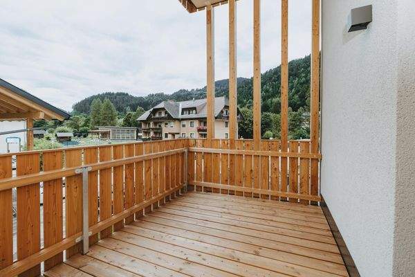 Sehr schöner, großer Balkon auf der Westseite