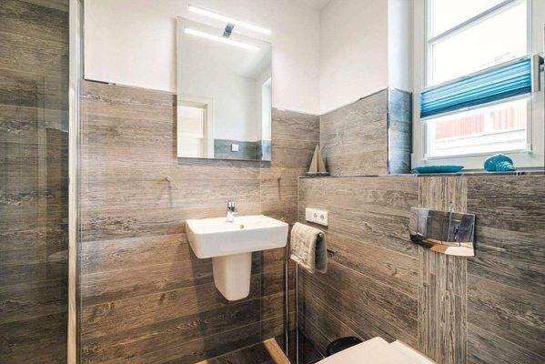 Badezimmer im Erdgeschoss