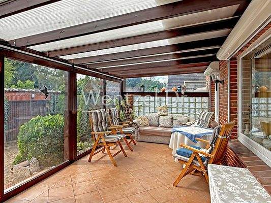 überdachte Terrasse