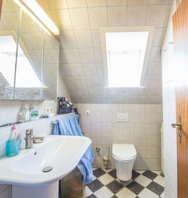 Bad OG mit Dusche 