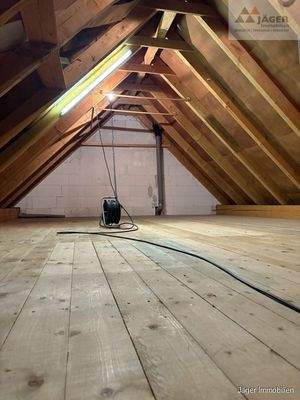 zusätzlicher Dachboden