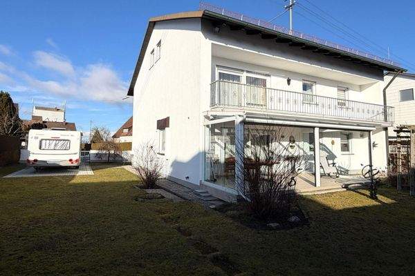 Garten+Stellplatzbereich