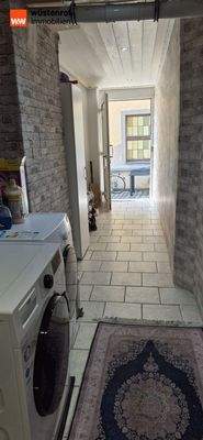 Hauseingang zu der Wohnung