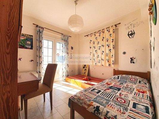 aaf4538b97814408a6e2b7a0ff7954ee-original