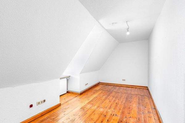 Zimmer Dachgeschoss links