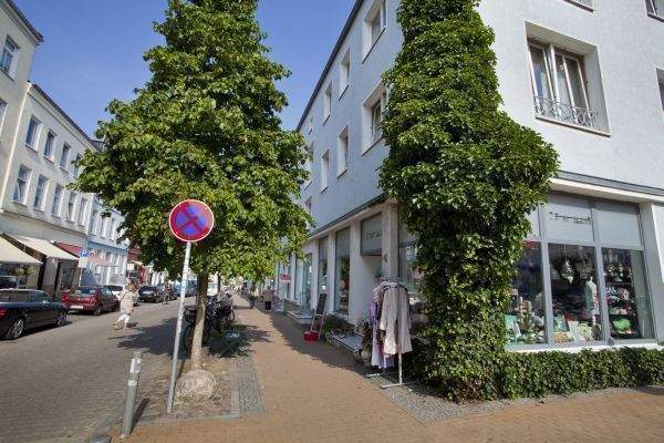 Geschäfts-/Flaniermeile