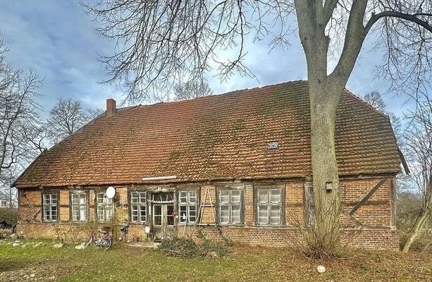 makellos Techentin Pfarrhaus Vorderseite.jpg
