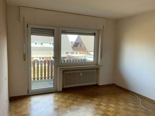 Zimmer mit Zugang zum Balkon OG