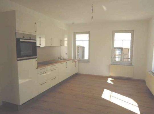 Küche mit Essbereich