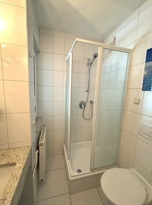  EG Gäste- WC mit Dusche