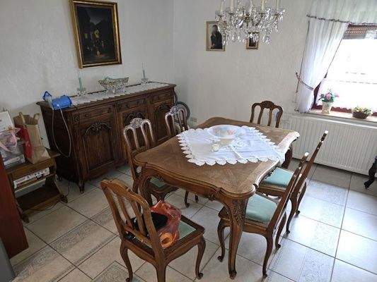 EG Esszimmer Bild 2.jpg