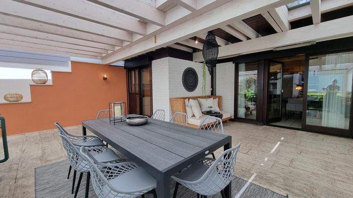 Beschattete Sonnenterrasse