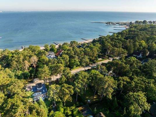Lage in zweiter Reihe mit Blick auf die Ostsee