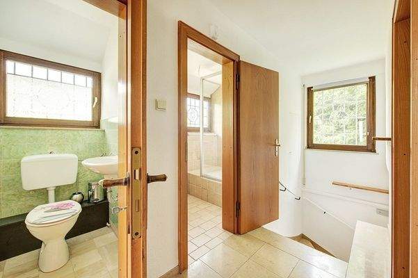 WC/Duschbad Dachgeschoss