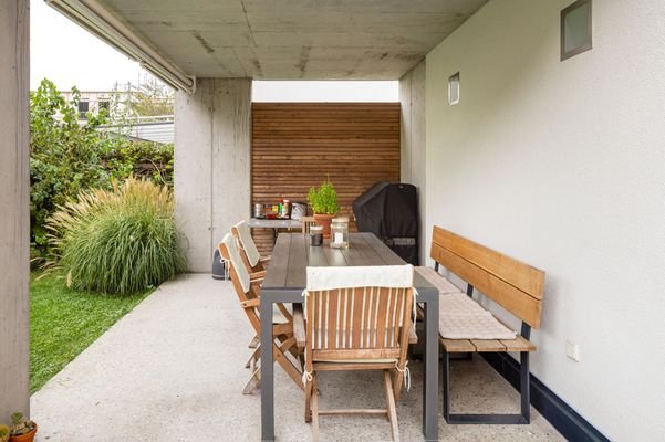 Pergola mit Blick ins Grüne