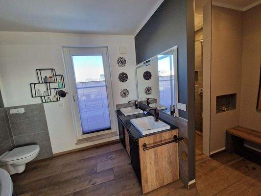 Masterbad en Suite OG