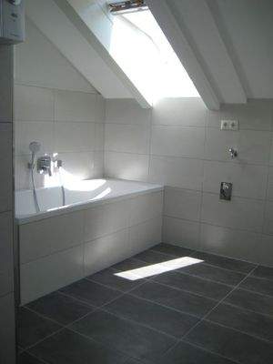 WE 4 - Badewanne und WM-Anschluss