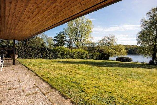 Blick von der Terrasse auf den