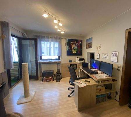 Wohnzimmer m Arbeitsplatz