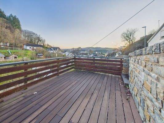 CAM01223G0-PR0174-STILL005