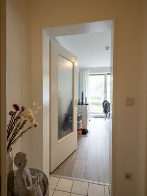Blick Flur-Wohnzimmer