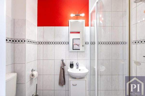 Gäste-Bad mit Dusche