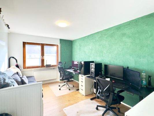 Kinderzimmer / Arbeitszimmer 