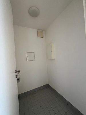 Abstellraum/Waschmaschinenanschluss