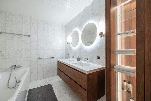 2. Obergeschoss - Innenliegendes Badezimmer - Illustration