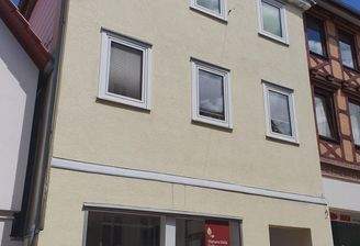 Außenbild Vorne.jpg