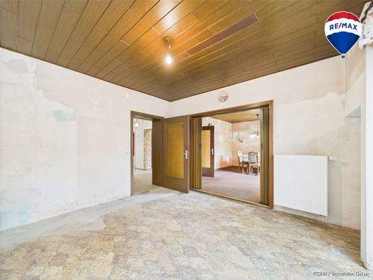 RE/MAX Immobilien DeLux Haus Merzig / Besseringen Küche EG