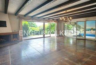 Großer Wohn-Essbereich
