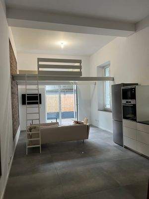 Wohn-/Ess-/Schlafbereich