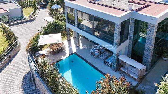 Move-In Ready Stylish House with Private Pool in Bodrum